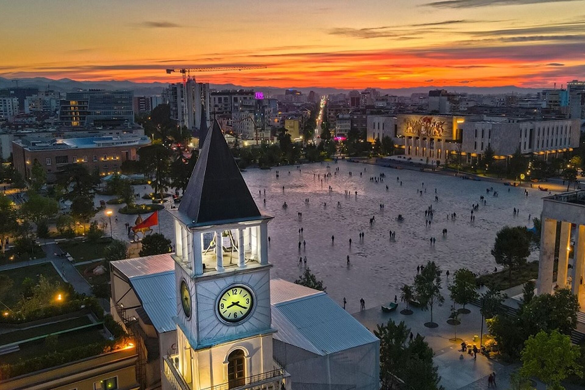 Baştanbaşa Balkanlar Turu Airserbia İle